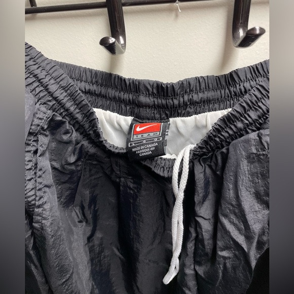 Vintage Nike Windbreaker pants - Picture 2 of 3